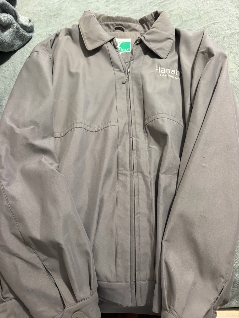 Harrah's Las Vegas Men's Gray Zip-Front Jacket